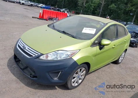 2012 Ford Fiesta Se z USA, uszkodzony, nr VIN 3FADP4BJ8CM147474